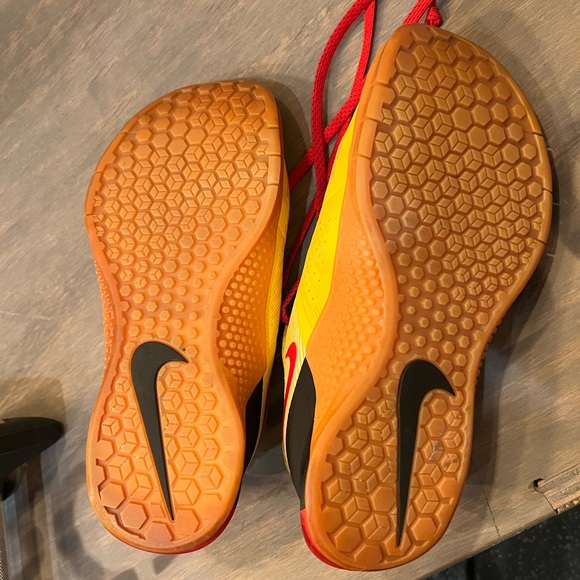 Nike MetCon 1 Crossfit Shoe : Woman Size 8, Men Size 6.5. - used, custom - Picture 6 of 10